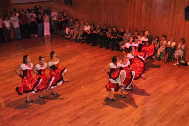 min 2010 10 10 station danse 291